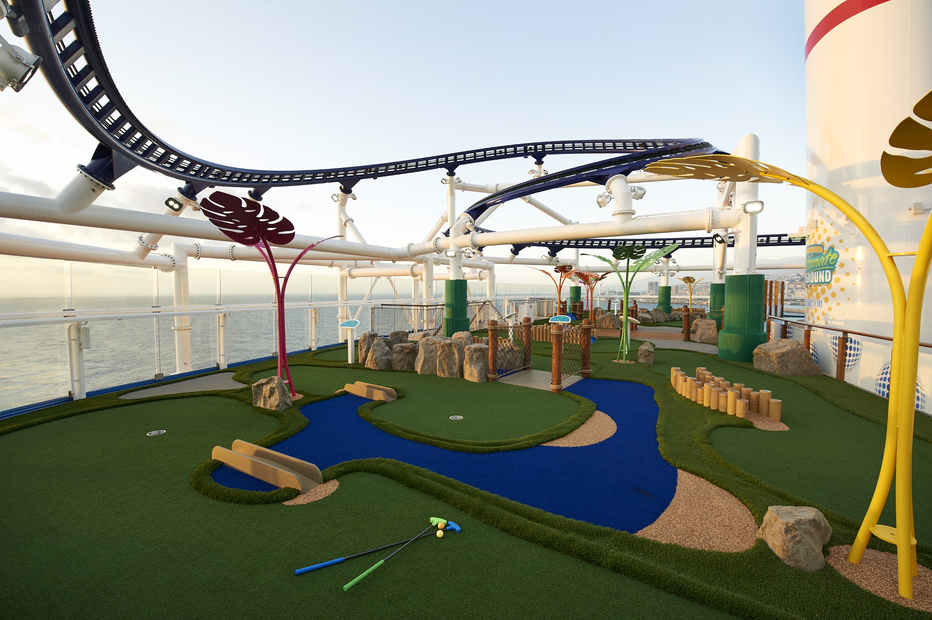 Carnival Mardi Gras - The Ultimate Playground